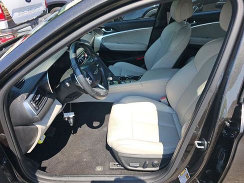 Used 2023 Genesis G70 2.0T AWD/4WD image 4