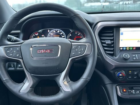 Used 2022 GMC Acadia AT4 w/ Technology Package image 16