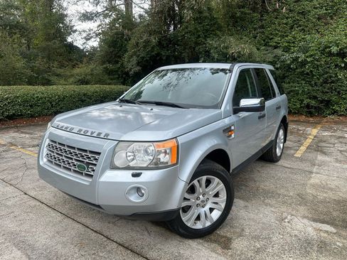 Used 2008 Land Rover LR2 SE image 3