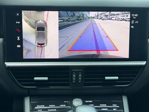 Certified 2023 Porsche Cayenne AWD/4WD image 19