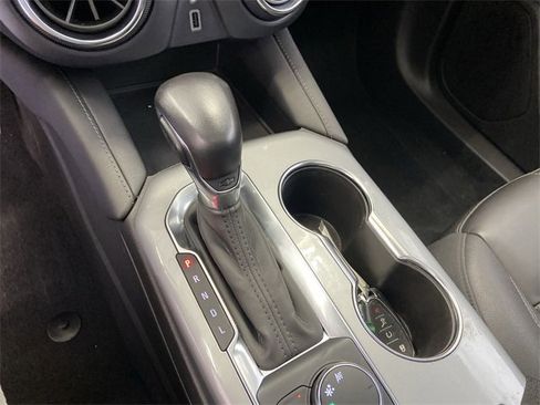 Used 2022 Chevrolet Blazer LT image 28