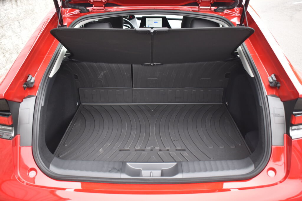 Certified 2026 Toyota Prius XLE FWD image 21