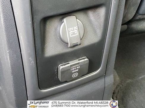 Used 2010 Dodge Journey R/T w/ Navigation & Sound Group I FWD image 22