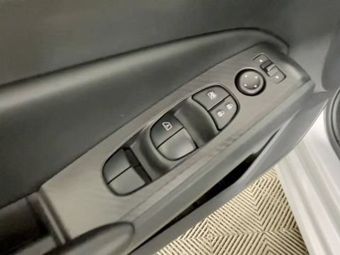 Used 2021 Nissan Altima 2.5 S FWD image 21