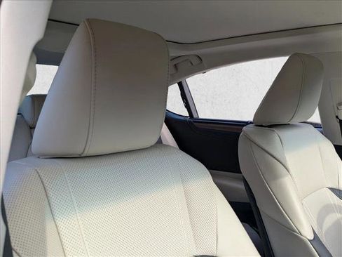 Used 2024 Lexus ES 350 Ultra Luxury image 15