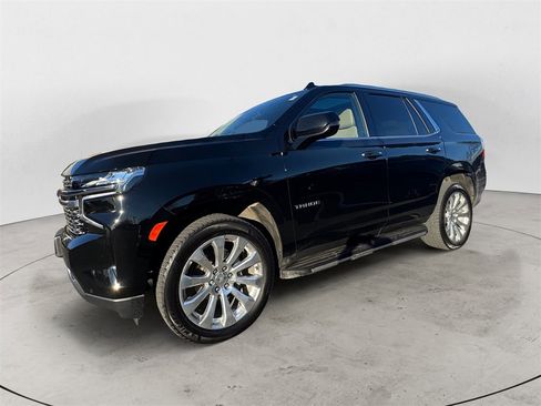 Used 2023 Chevrolet Tahoe Premier image 2