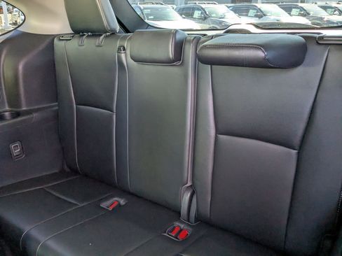 Used 2021 Toyota Highlander Limited image 34