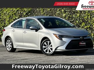 Used 2025 Toyota Corolla LE video 1
