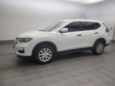 Used 2020 Nissan Rogue S AWD/4WD image 2