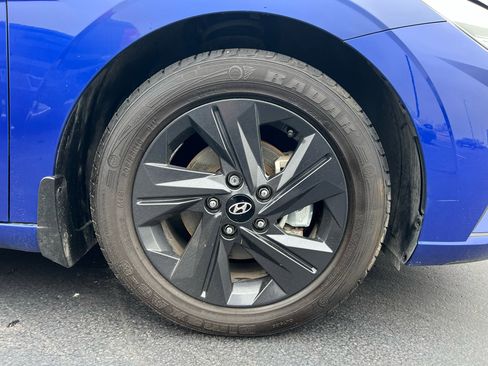 Used 2023 Hyundai Elantra SEL image 28