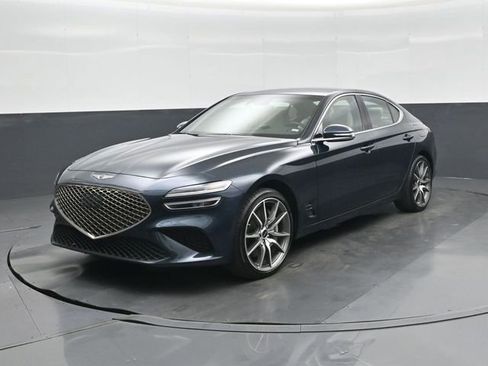 Used 2025 Genesis G70 2.5T AWD/4WD image 2