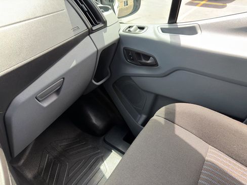 Used 2016 Ford Transit 250 130 Low Roof RWD image 25