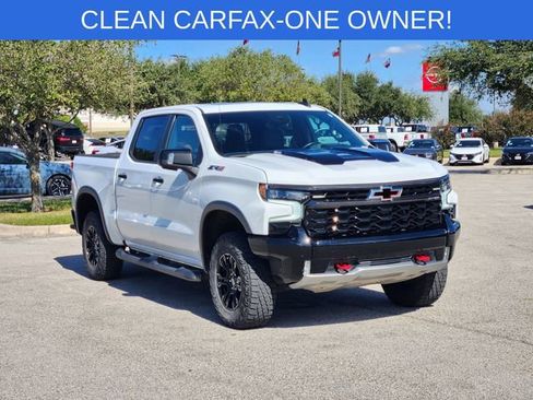 Used 2023 Chevrolet Silverado 1500 ZR2 image 2