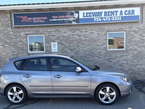 Used 2004 MAZDA MAZDA3 s FWD image 4