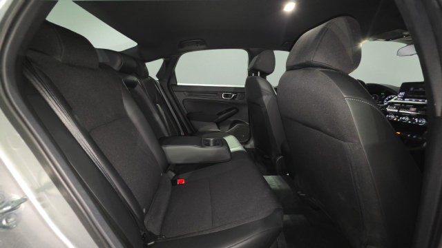 Used 2025 Honda Civic Sport image 25