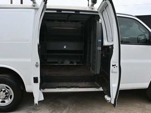Used 2024 Chevrolet Express 2500 w/ Driver Convenience Package RWD image 9