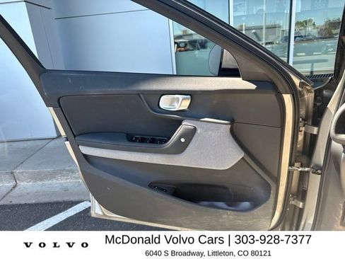 Used 2022 Polestar Polestar 2 w/ Performance Package AWD/4WD image 7