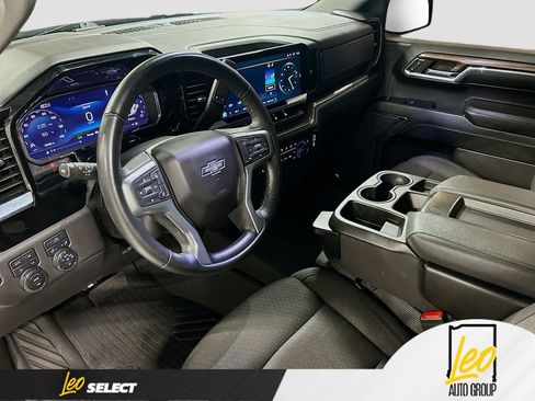 Used 2024 Chevrolet Silverado 1500 LT Trail Boss image 9