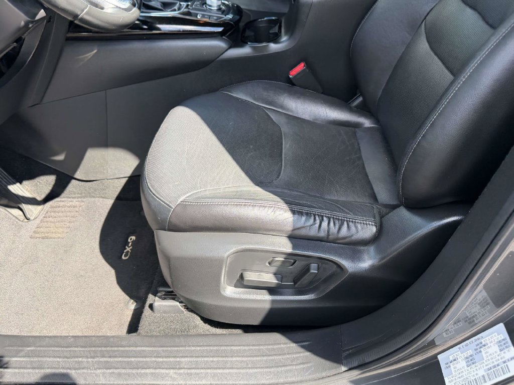 Used 2021 MAZDA CX-9 Touring w/ Touring Premium Package FWD image 17
