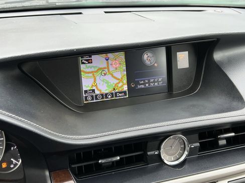 Used 2016 Lexus ES 350 image 18