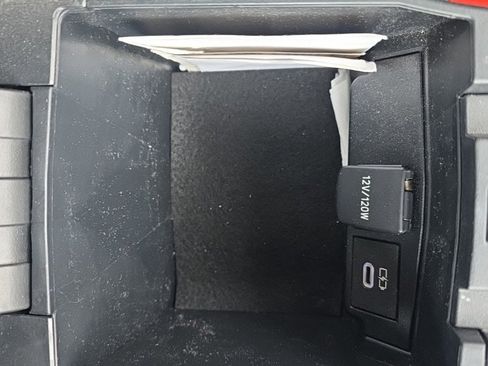 Used 2024 Toyota Corolla LE image 27