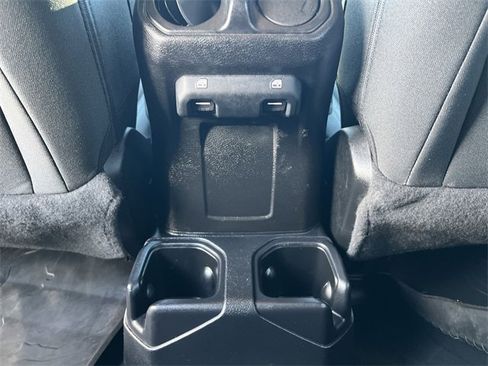 Used 2020 Jeep Wrangler Unlimited Sport S image 28