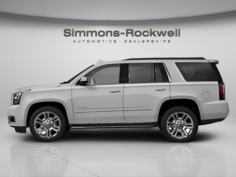Used 2020 GMC Yukon SLE w/ SLE Value Package image 3