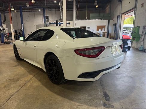 Used 2016 Maserati GranTurismo MC RWD image 8