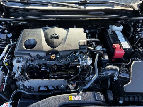 Used 2021 Toyota Camry XSE image 19