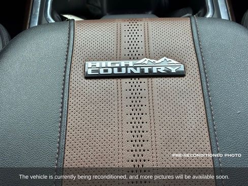 Used 2024 Chevrolet Silverado 2500 High Country AWD/4WD image 17