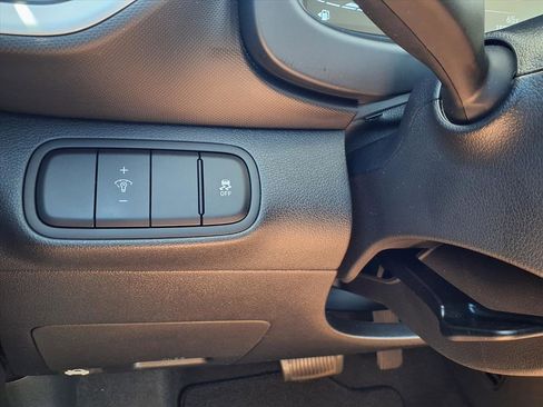 Certified 2023 Hyundai Venue Limited image 18