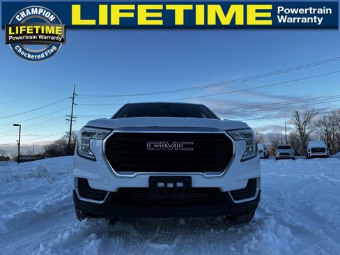 Certified 2024 GMC Terrain SLE image 4