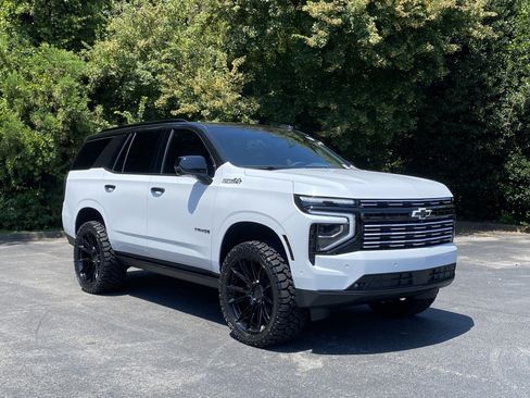 New 2026 Chevrolet Tahoe High Country AWD/4WD image 2
