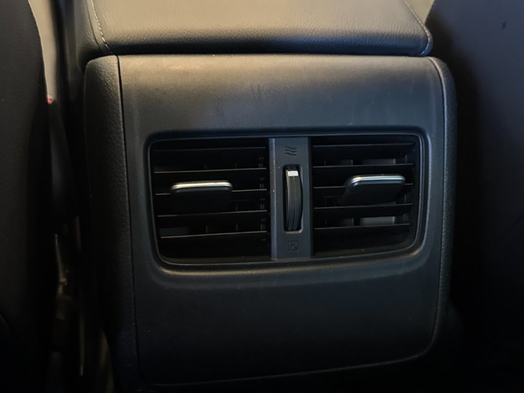 Used 2018 Honda Accord EX-L image 16