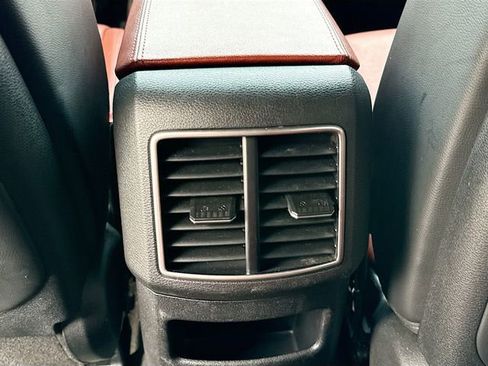 Used 2024 Kia Sportage SX image 30