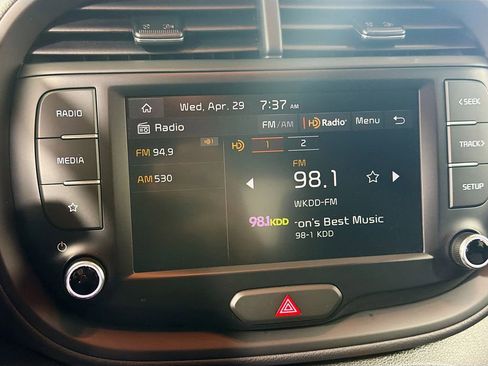 Used 2023 Kia Soul LX FWD image 15