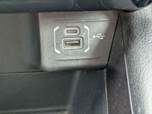 Used 2024 Jeep Compass Latitude AWD/4WD image 19