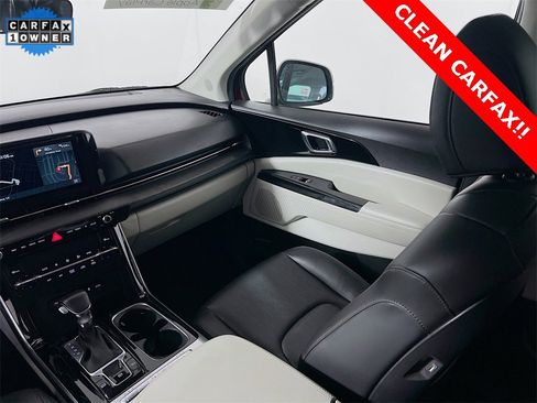 Certified 2023 Kia Carnival EX image 23
