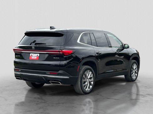 Used 2025 Buick Enclave Preferred AWD/4WD image 5