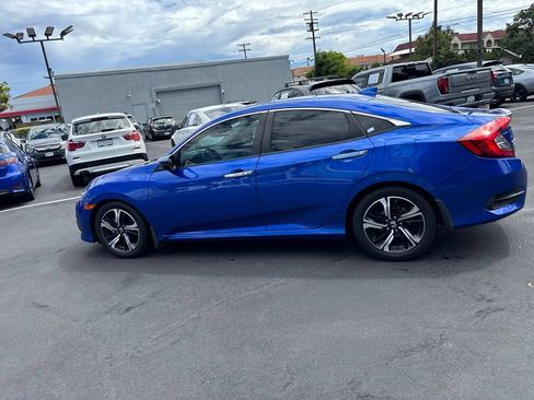 Used 2016 Honda Civic Touring image 7