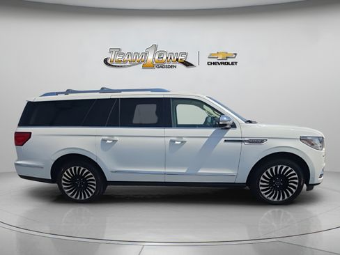 Used 2020 Lincoln Navigator L Black Label w/ Cargo Convenience Package AWD/4WD image 9