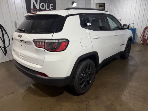 New 2026 Jeep Compass Latitude AWD/4WD image 6