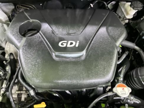 Used 2013 Hyundai Accent GLS FWD image 27