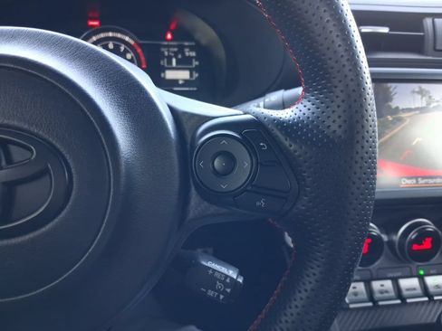Used 2023 Toyota GR86 Premium RWD image 27