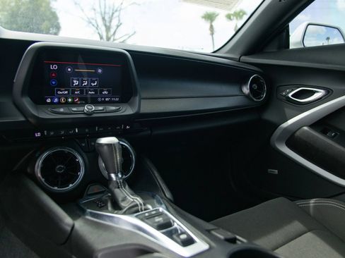 Used 2021 Chevrolet Camaro LT w/ Technology Package RWD image 24