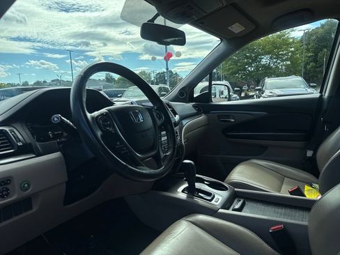 Used 2017 Honda Pilot EX-L image 15