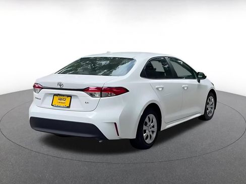 Used 2025 Toyota Corolla LE FWD image 16