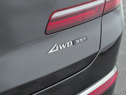 Used 2025 Genesis GV80 3.5T Prestige AWD/4WD image 12