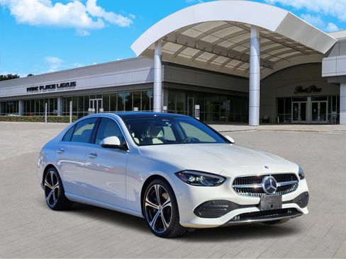 Used 2023 Mercedes-Benz C 300 Sedan image 2