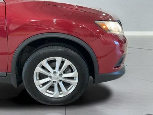 Used 2015 Nissan Rogue SV w/ SV Premium Package FWD image 32